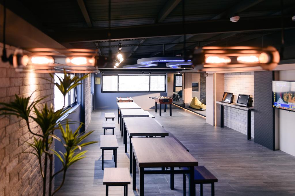 Kiwi Express Hotel-Taichung Station II Luaran gambar