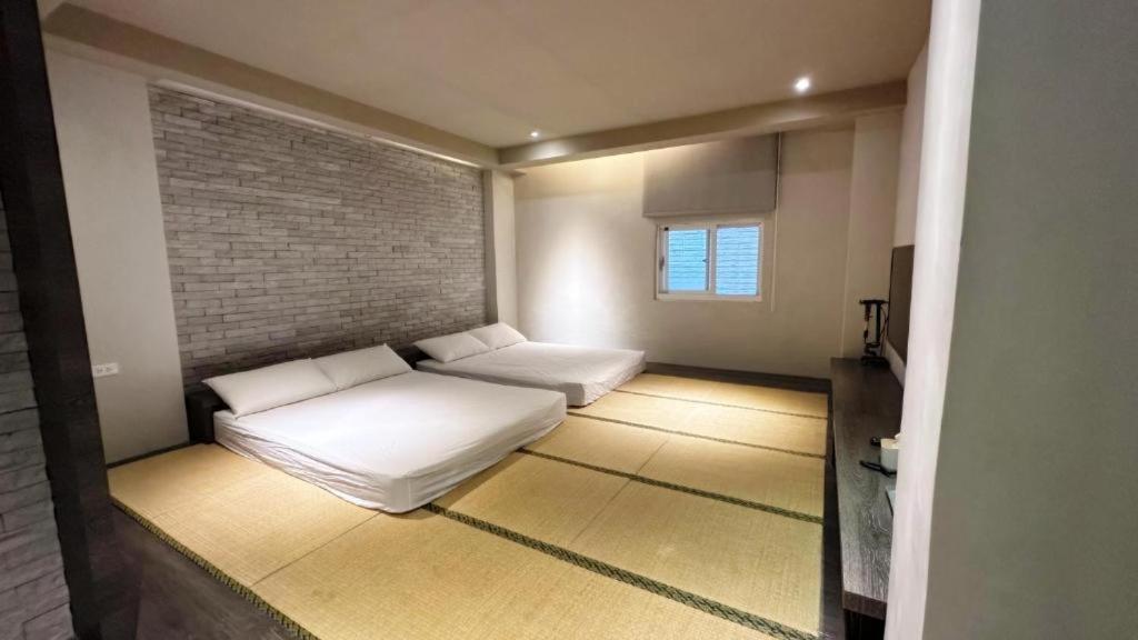 Kiwi Express Hotel-Taichung Station II Luaran gambar