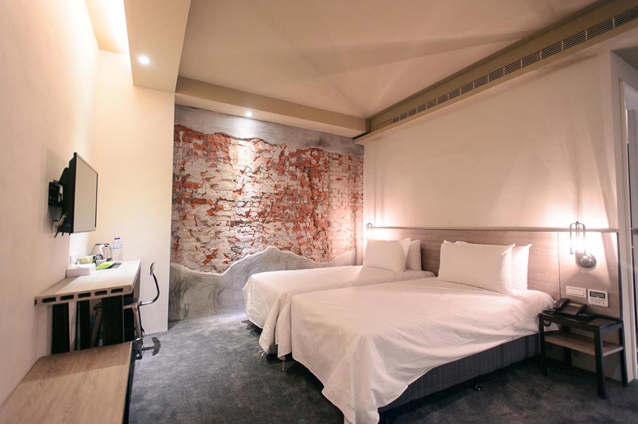 Kiwi Express Hotel-Taichung Station II Luaran gambar