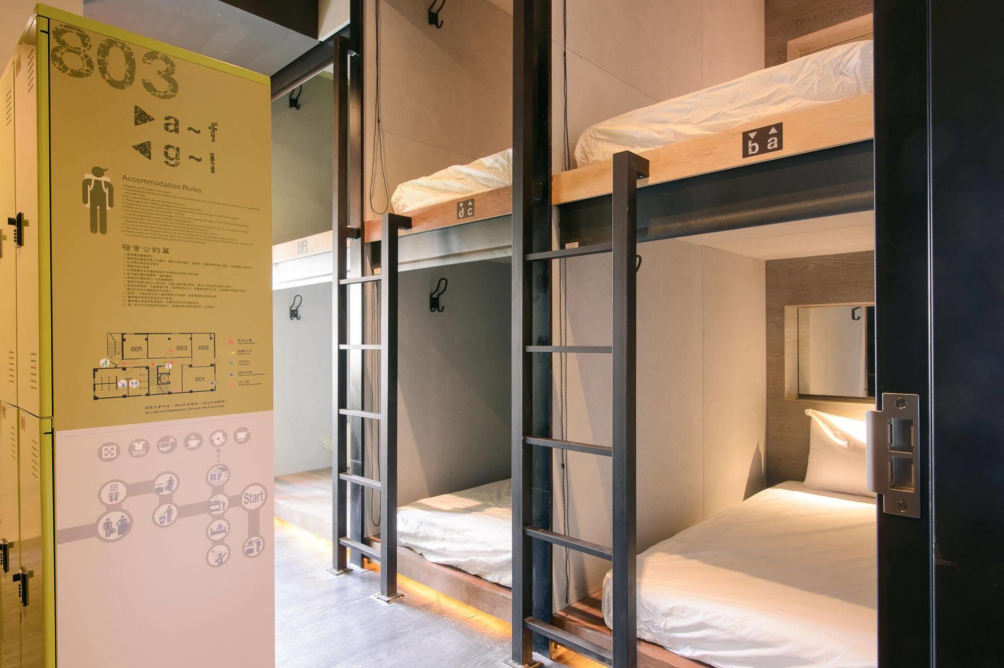 Kiwi Express Hotel-Taichung Station II Luaran gambar
