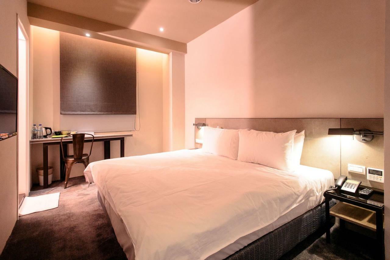 Kiwi Express Hotel-Taichung Station II Luaran gambar